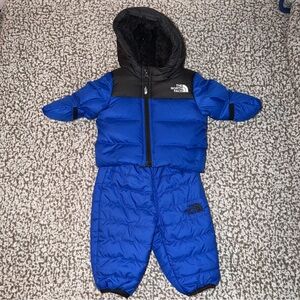 Like New North Face Outfit